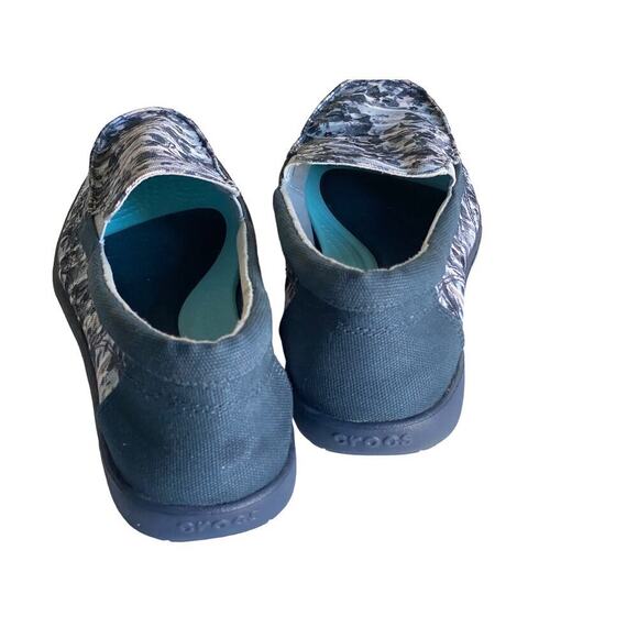 Crocs Slip Ons Floral Womens White Pink Blue US 11 Casual Comfy Walking Shoes - Picture 6 of 12